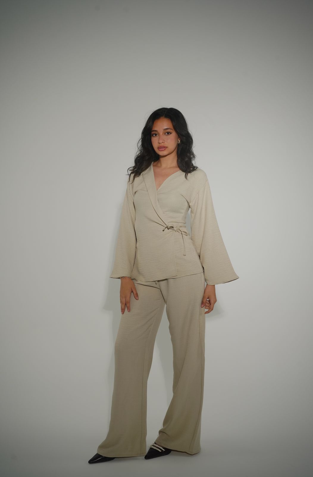 Sage set in Light Beige