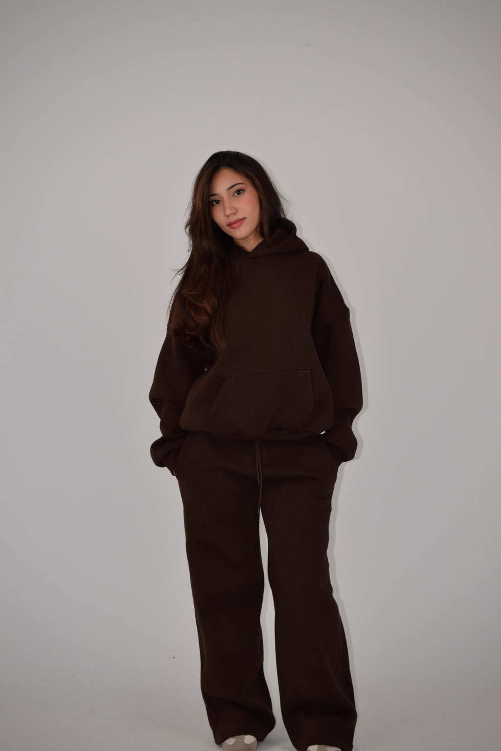 Classic Hoodie in Dark Brown