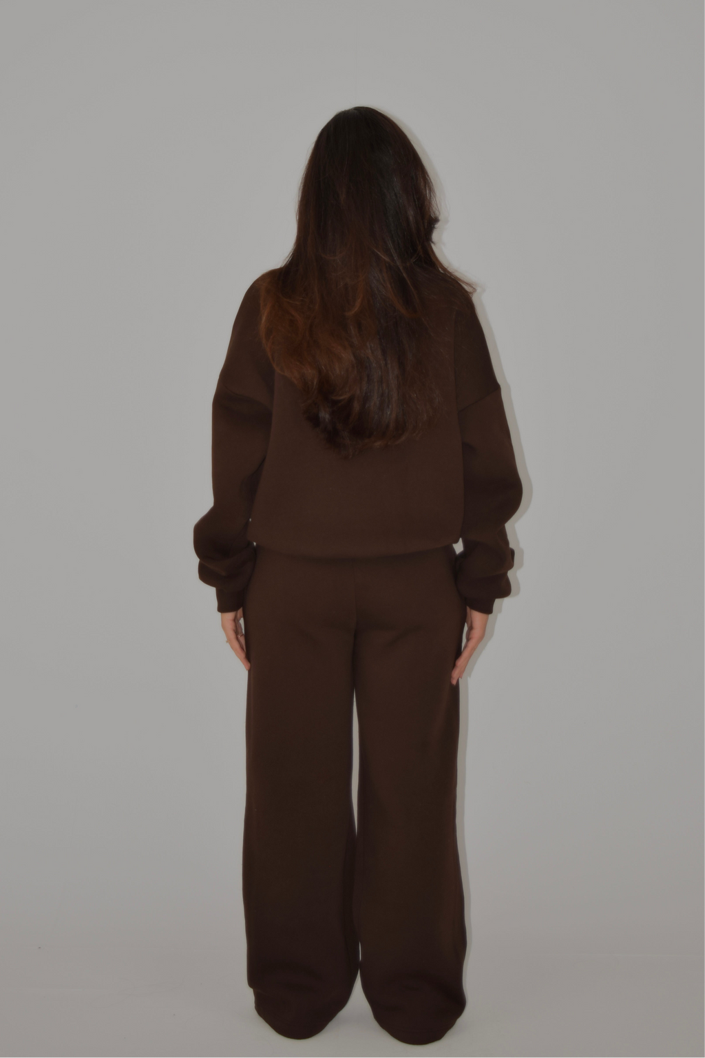 Classic Sweatpants in Dark Brown