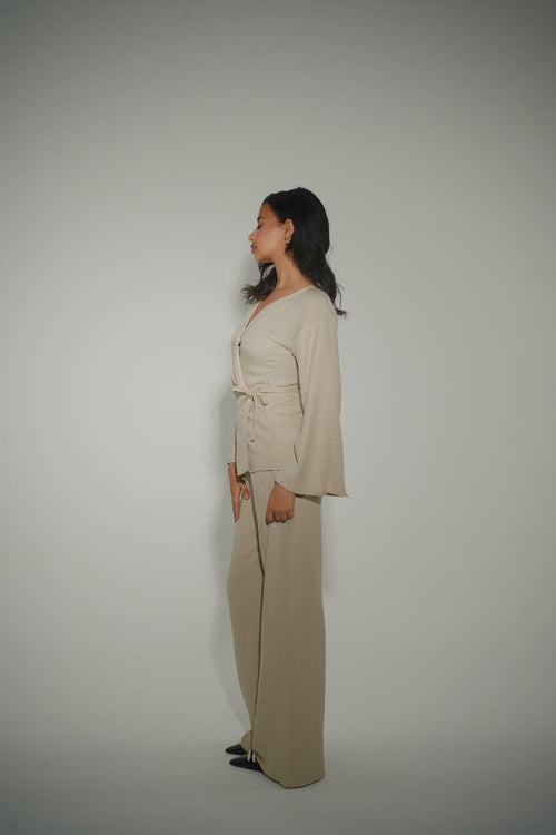 Sage set in Light Beige