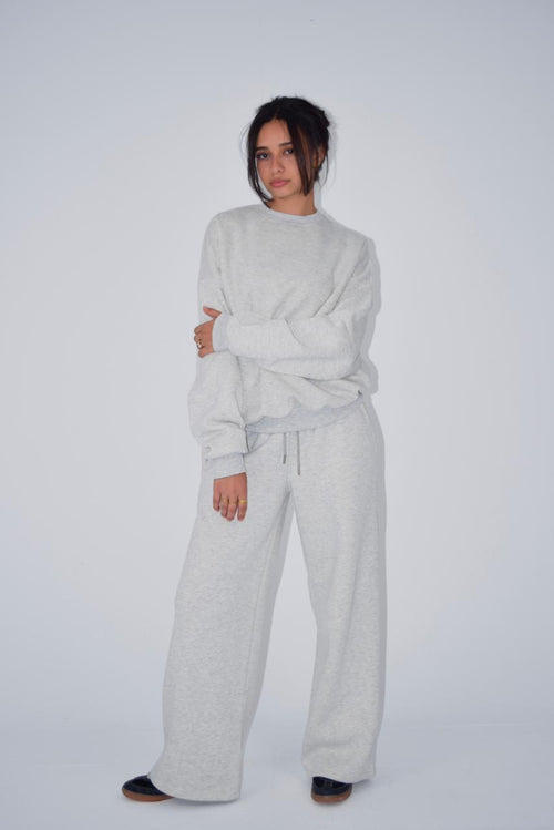 Classic Crewneck in Light Grey